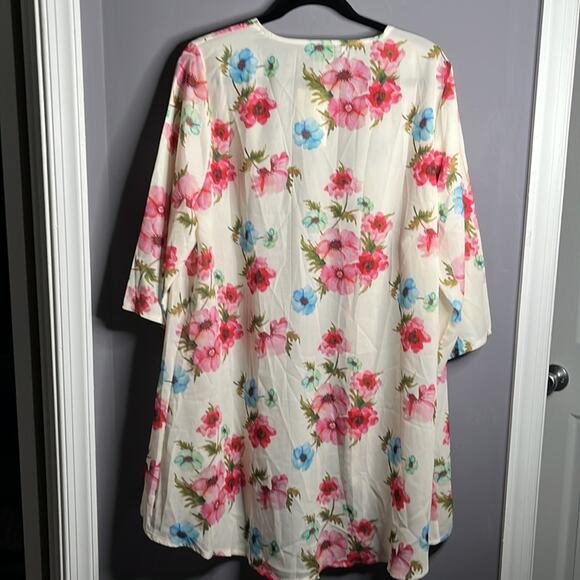 Pink Milly Floral Open Kimono Size Medium - Picture 7 of 8